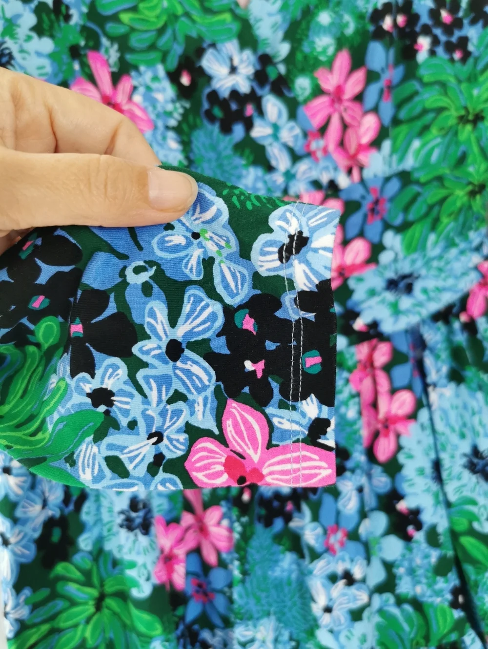 Lilly Pulitzer Blue and Green Fit and Flare Wrap romper Ptp 19.5" - Picture 7 of 12